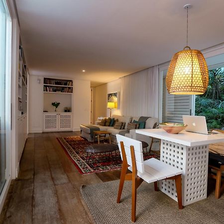Tropical Contemporary Suites Парати Екстериор снимка