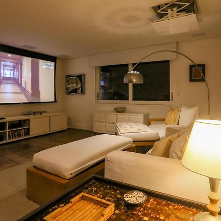 Tropical Contemporary Suites Парати Екстериор снимка