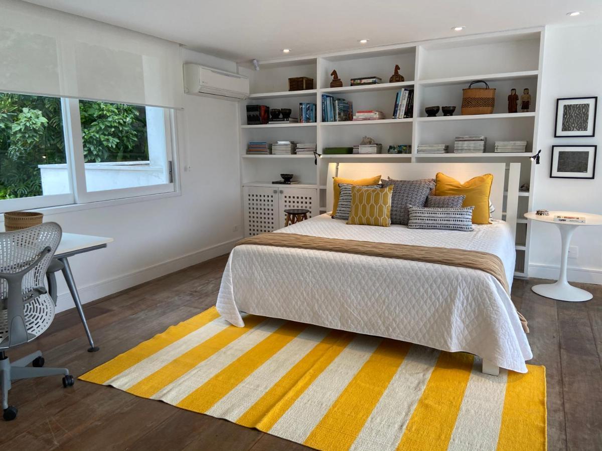 Tropical Contemporary Suites Парати Екстериор снимка