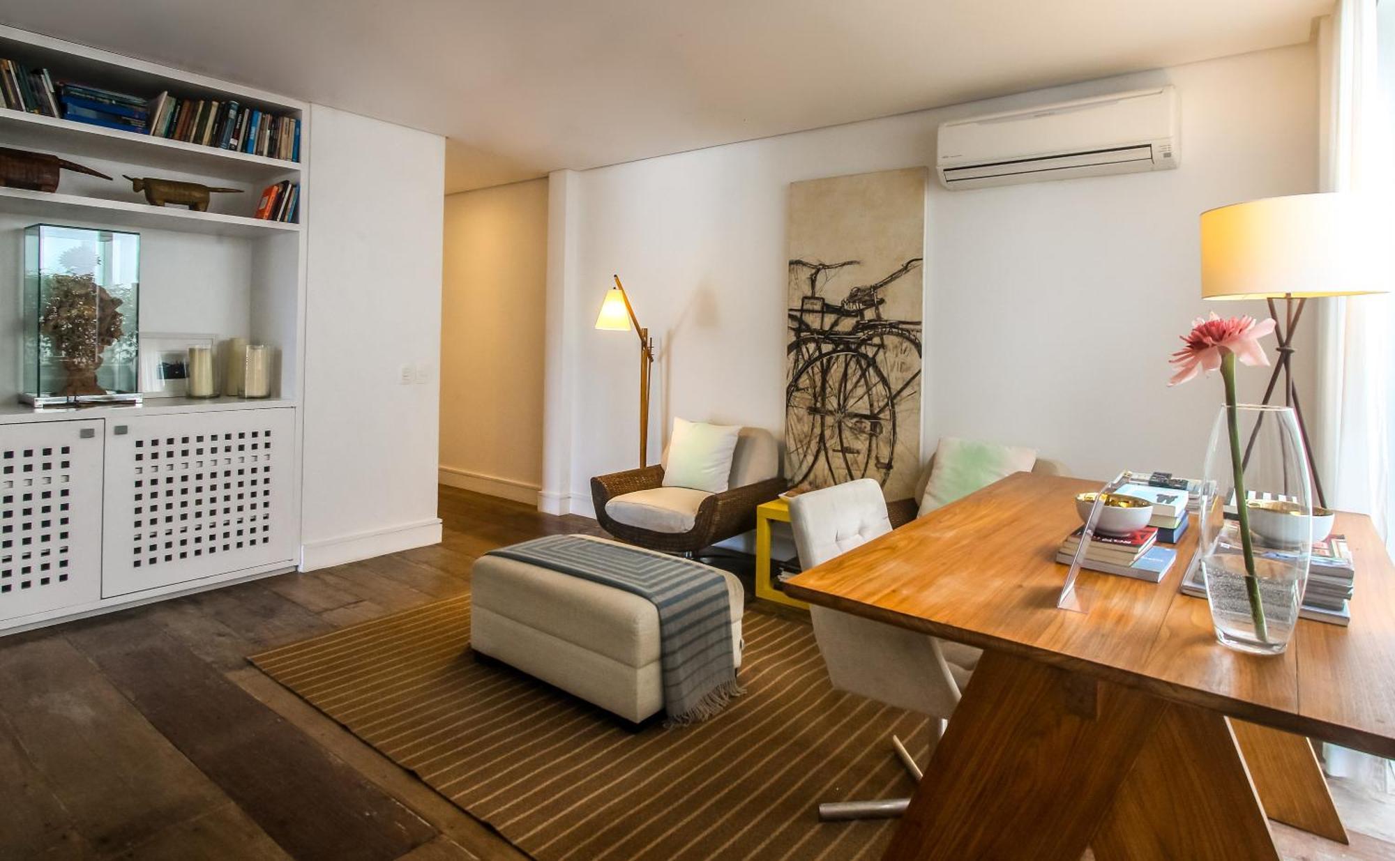 Tropical Contemporary Suites Парати Екстериор снимка