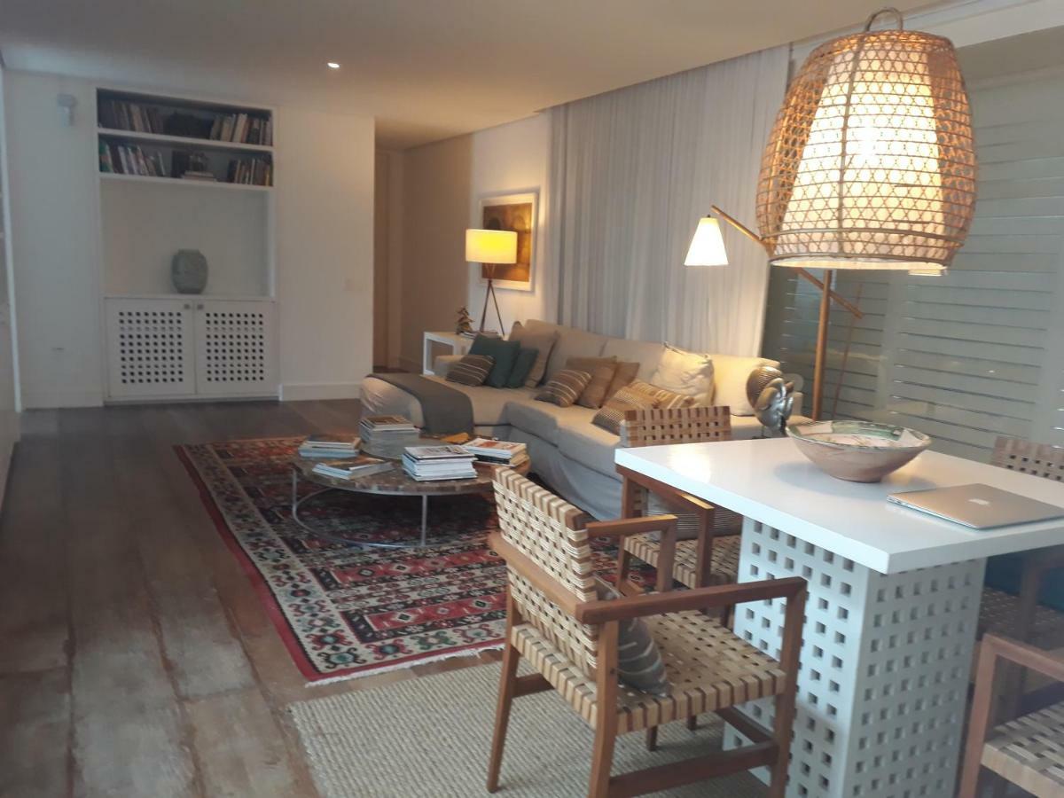 Tropical Contemporary Suites Парати Екстериор снимка