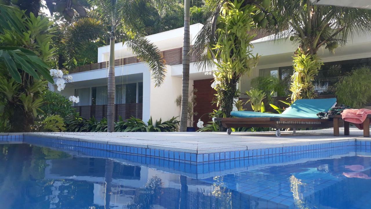 Tropical Contemporary Suites Парати Екстериор снимка