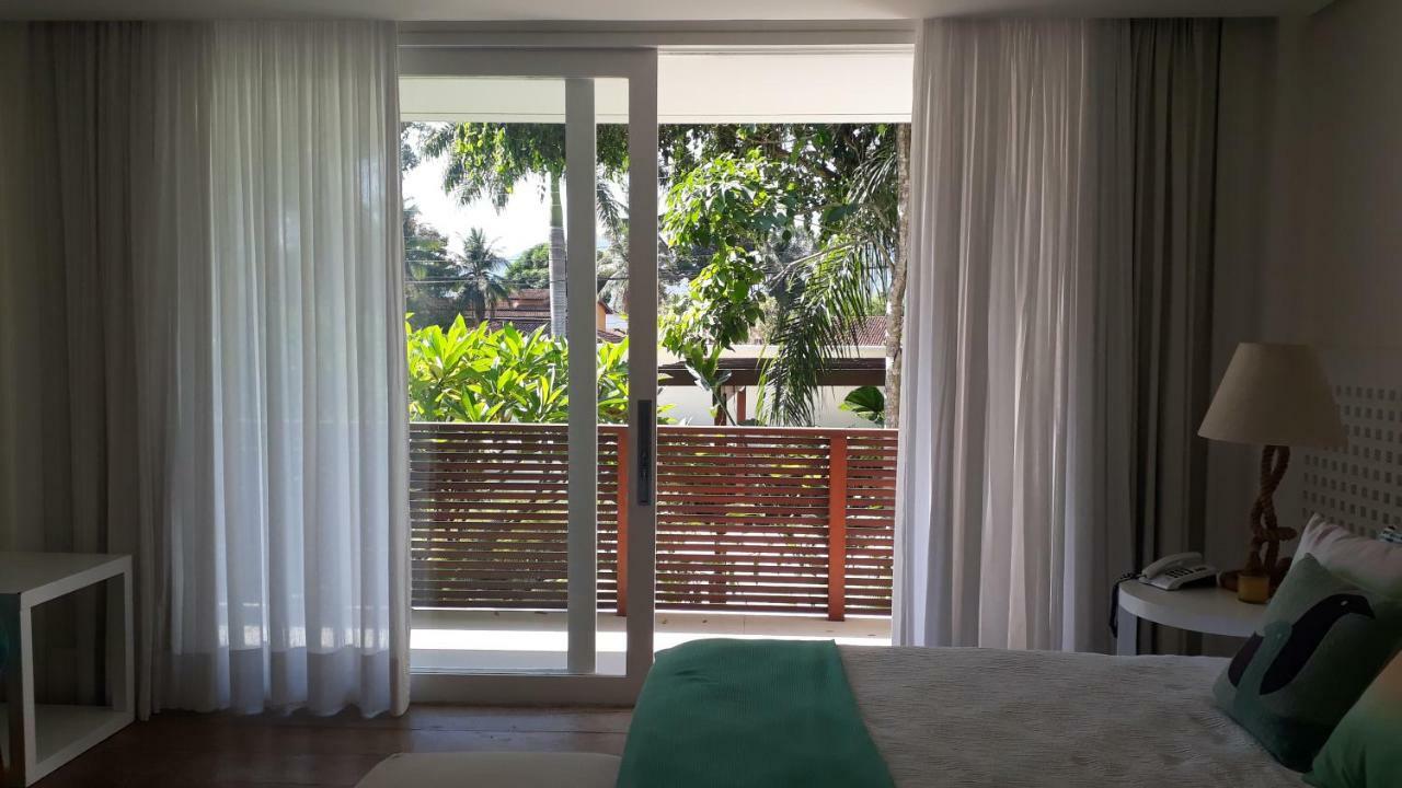 Tropical Contemporary Suites Парати Екстериор снимка