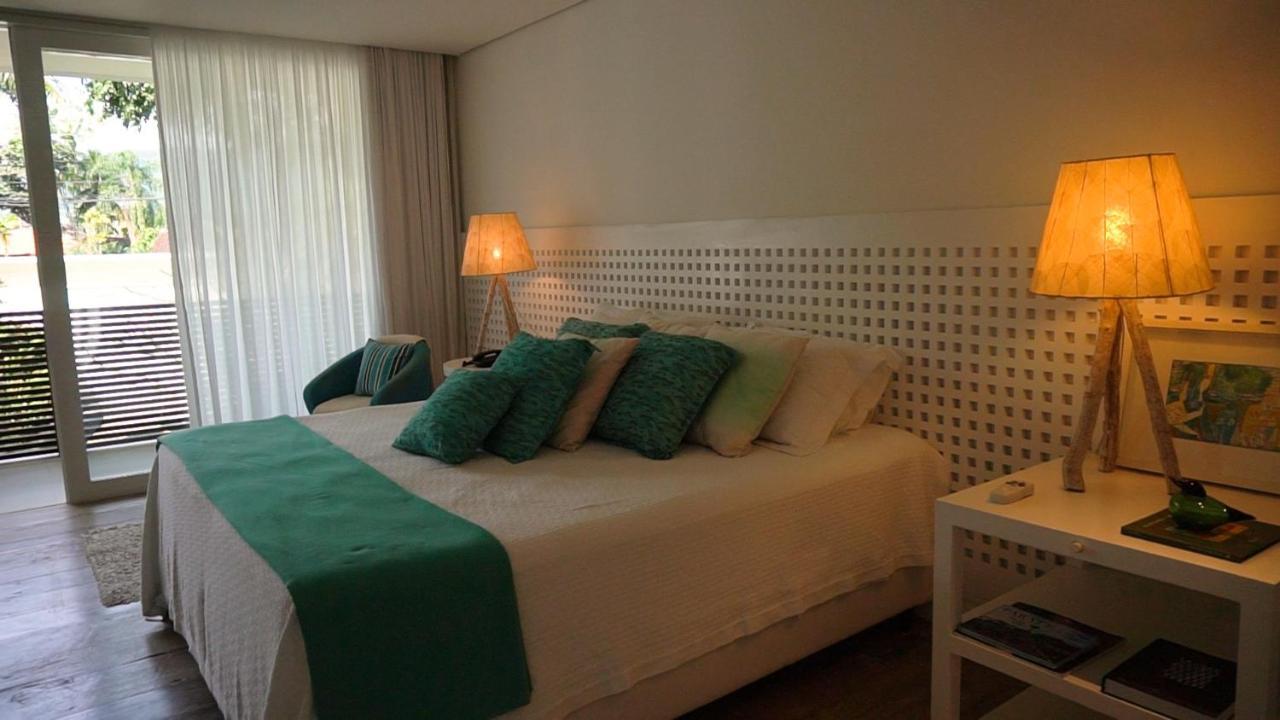 Tropical Contemporary Suites Парати Екстериор снимка